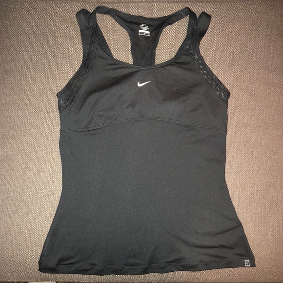 ❌SOLD❌Nike top - Picture 1 of 7